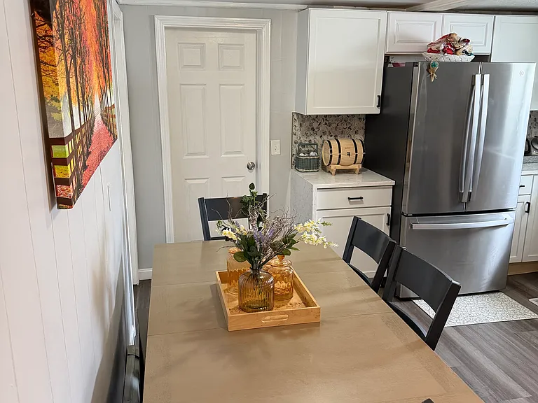 16 Pine St #A — Photo 36