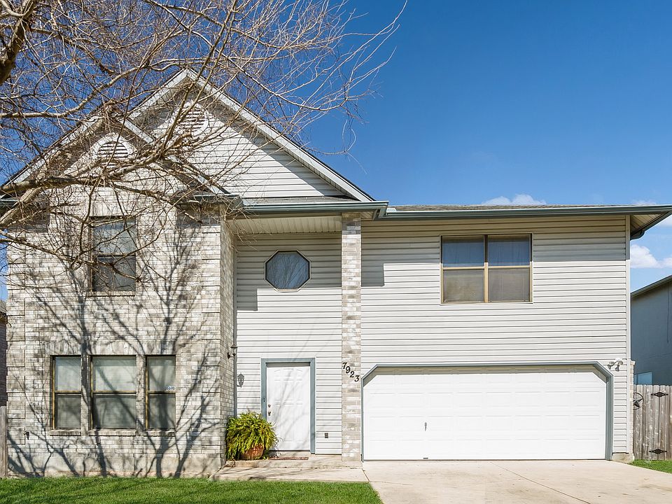 1st image of 7923 Donshire Dr