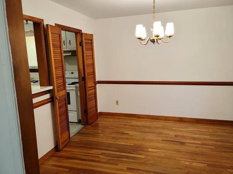 8010 Sycamore Ln — Photo 7
