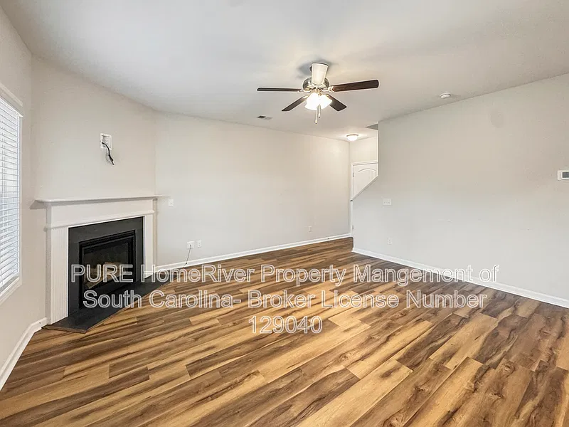 5 bed, 3.0 bath, 2225 sqft, $2,275 — Photo 2