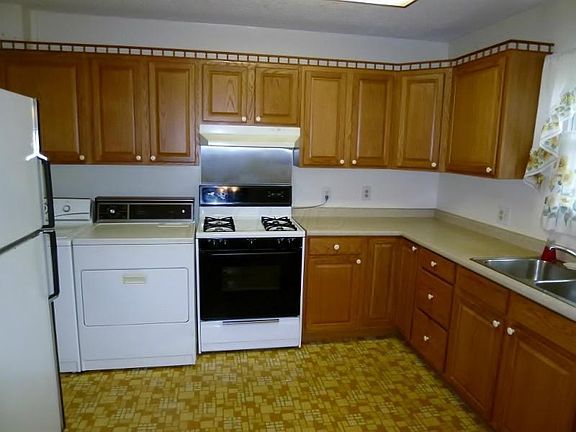 5th image of 7432 Warwick Ave