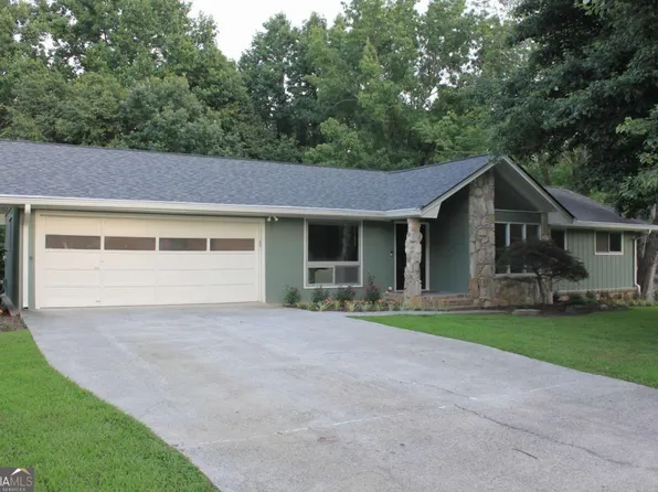 6878 Vic Ar Rd, Doraville, GA 30360