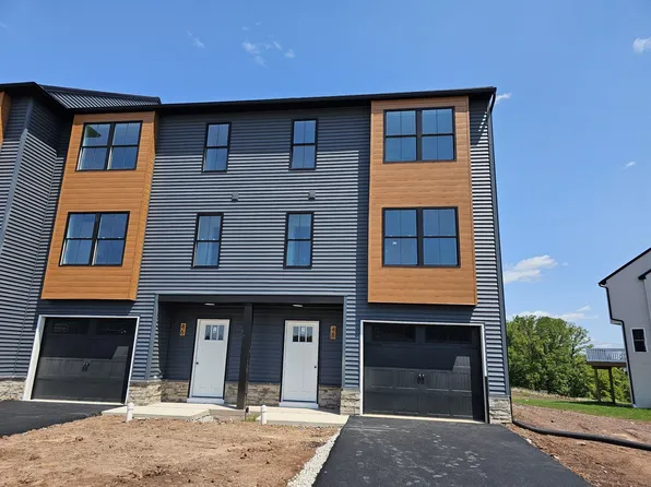 48 Old Stone Way, York, PA 17406