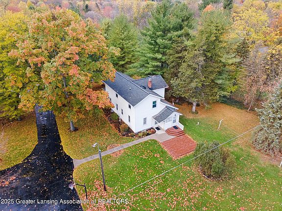 5th image of 2229 Ives Rd