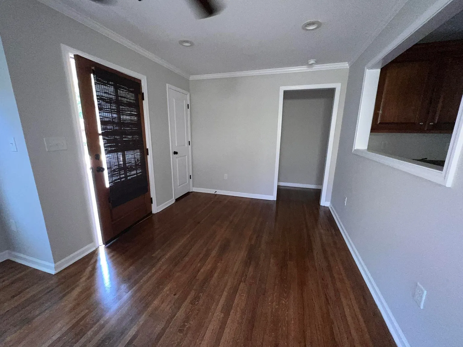306 Sisk — Photo 3