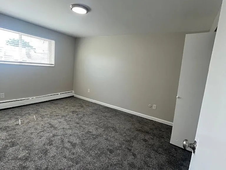 1592 Boston St — Photo 39