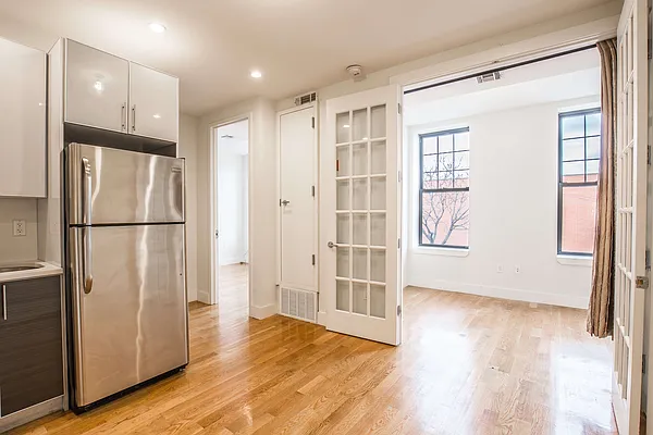 Rented by Nooklyn NYC LLC | media 2
