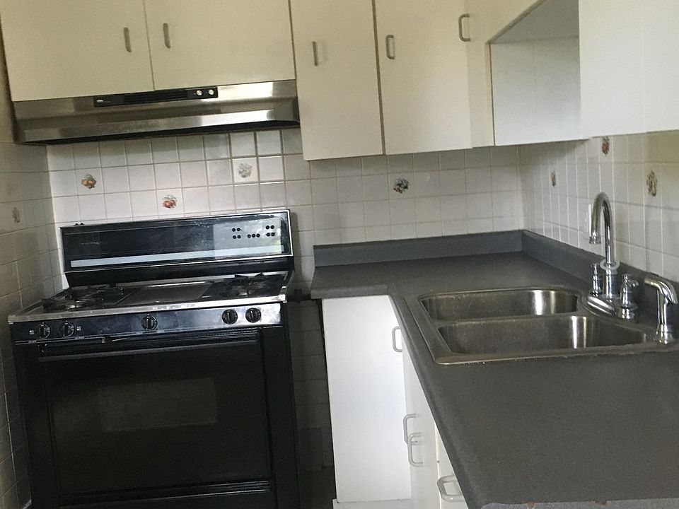 1st image of 1118 E Custer St Unit A
