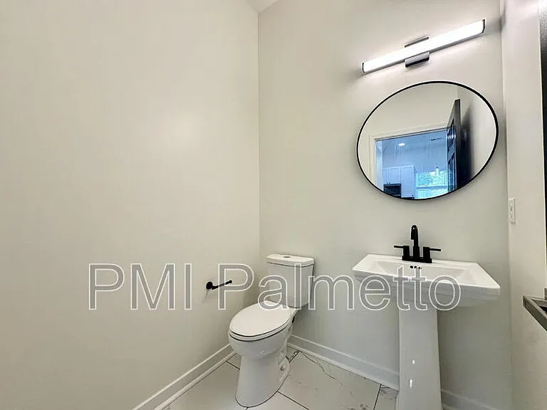 1121 Zeigler St #B — Photo 12