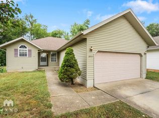 3957 W Church St, Springfield, MO 65802
