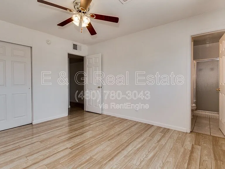 1308 W 6th St — Photo 12