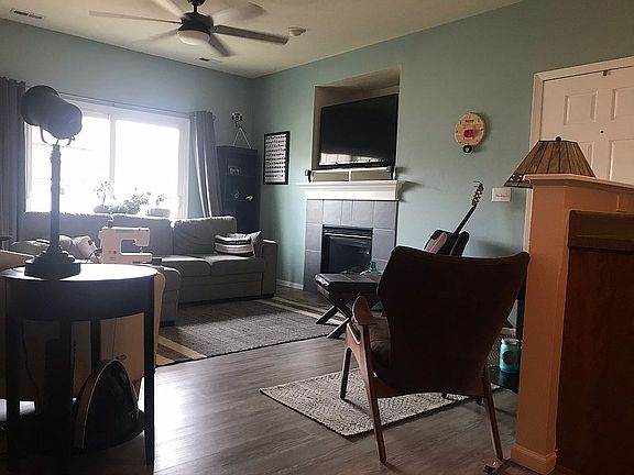 3rd image of 1606 NW Prairie Lakes Dr APT 5