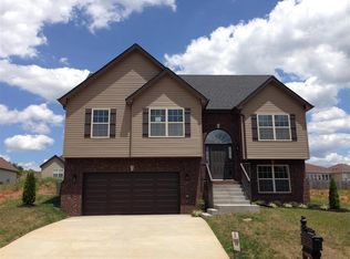 609 Snowshoe Ln, Clarksville, TN 37040
