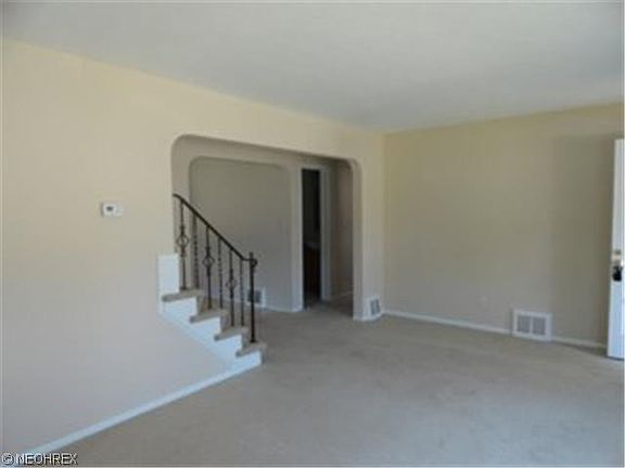 2nd image of 52 Jackson Blvd