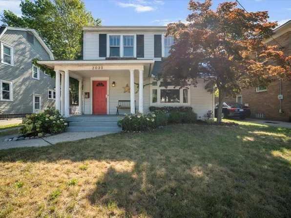 2030 Paris Ave SE, Grand Rapids, MI 49507
