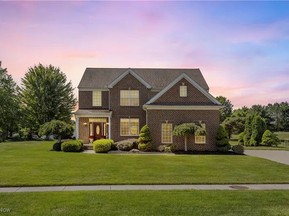 33355 Bayberry Ct, Avon Lake, OH 44012