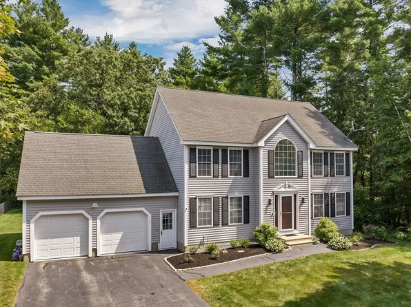 4 Sunblaze Dr, Nashua, NH 03062