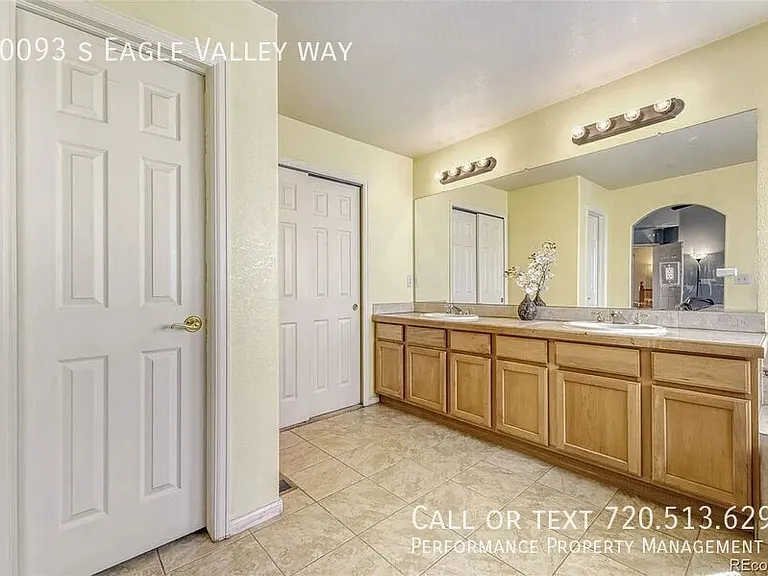 10093 Eagle Valley Way — Photo 13