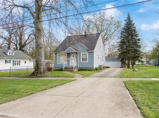 1037 Hardesty Blvd, Akron, OH 44320