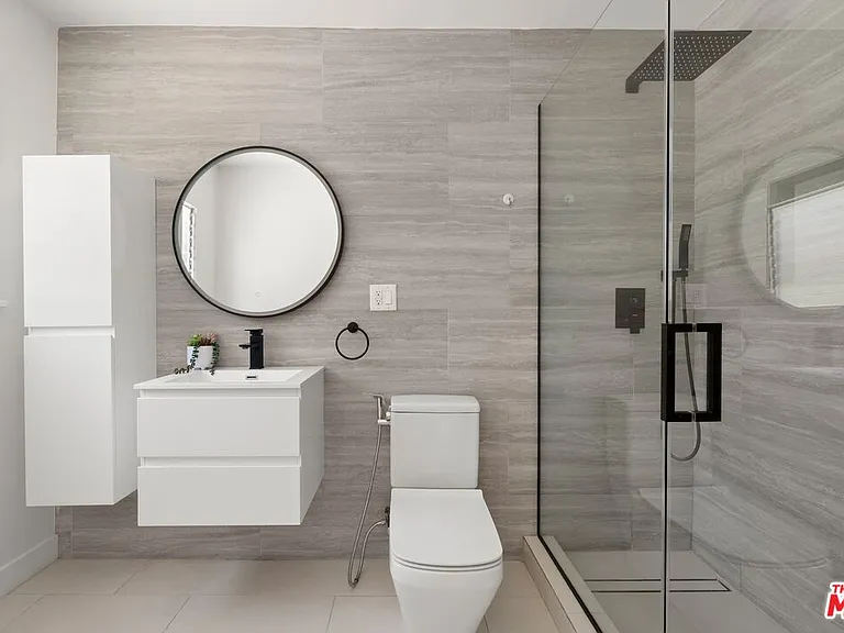 712 N Rodeo Dr — Photo 25