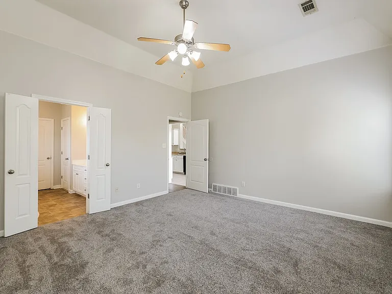 10076 Sutton Ridge Ln — Photo 10