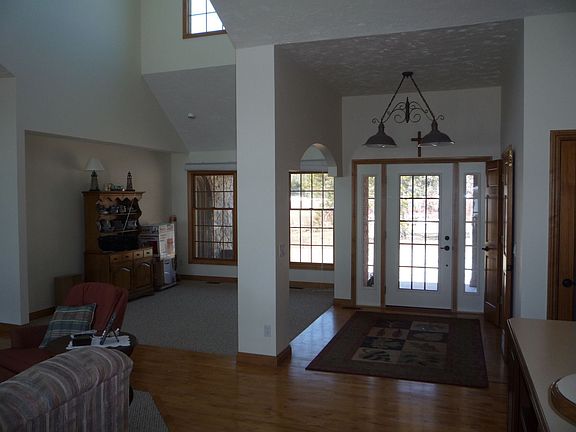 Entrance and dining