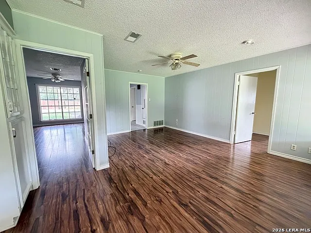 3710 Pinebluff Dr — Photo 9