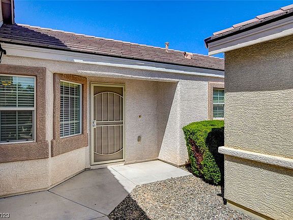 5th image of 10358 Madagascar Palm St