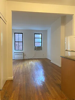 Rented by Paley Management | media 7