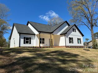 1215 Charlotte Ave, Rock Hill, SC 29732