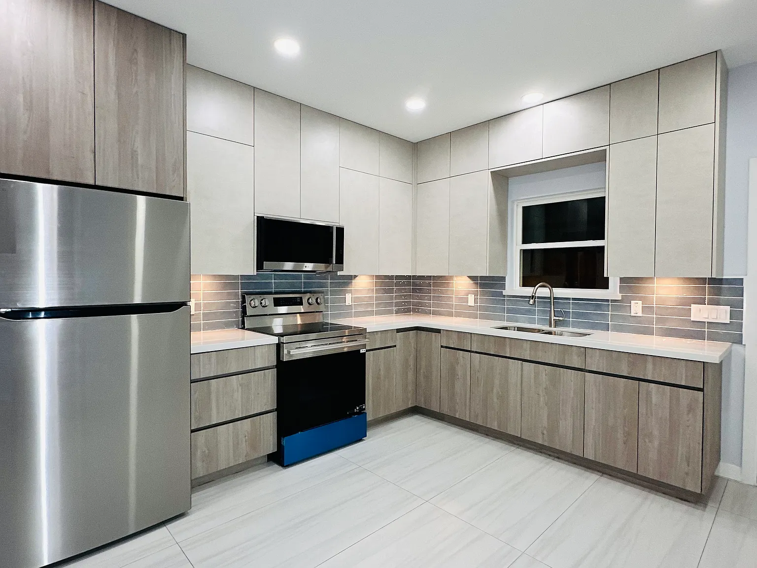 2 bed, 880 sqft, $1,200 — Photo 4