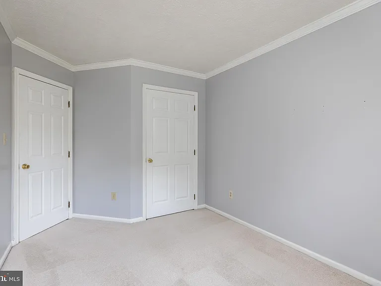 872 N Waterford Ln — Photo 21
