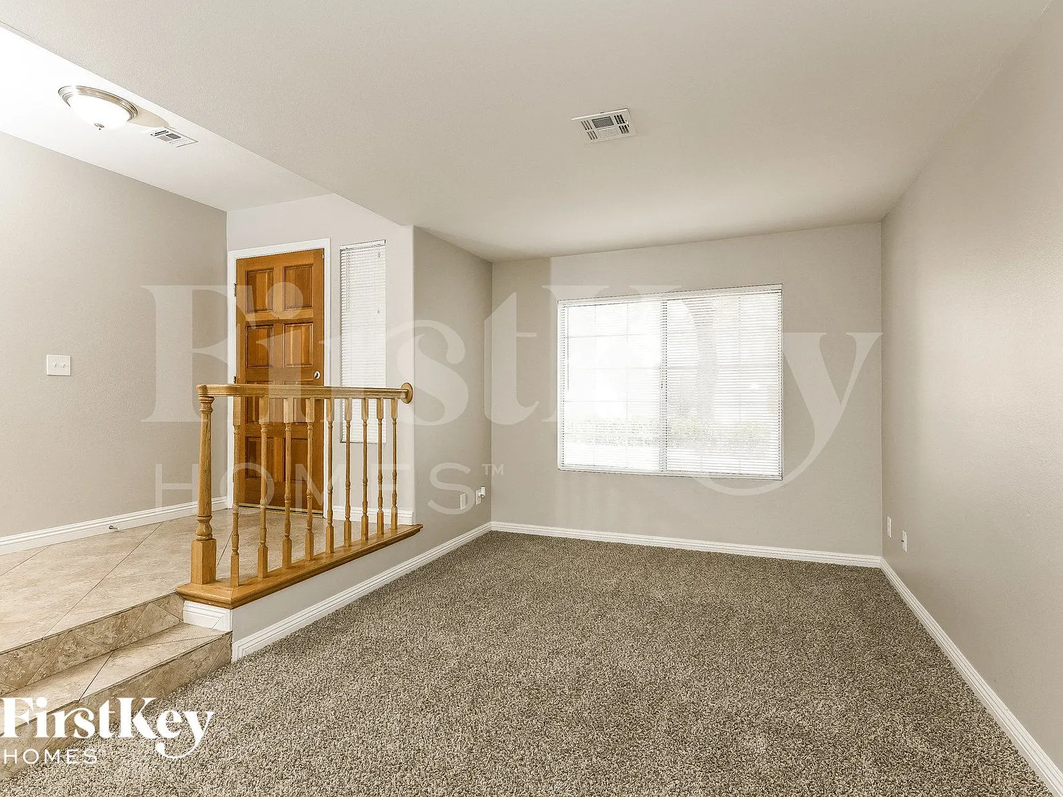 4 bed, 2.5 bath, 2511 sqft, $3,090 — Photo 2