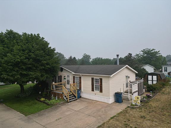 2nd image of 14451 Winding Creek Ln