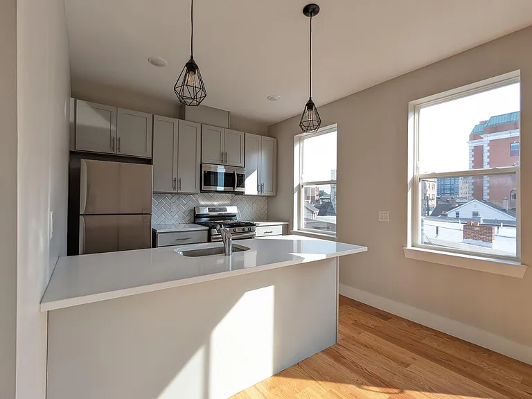 308 Academy St #201 — Photo 3