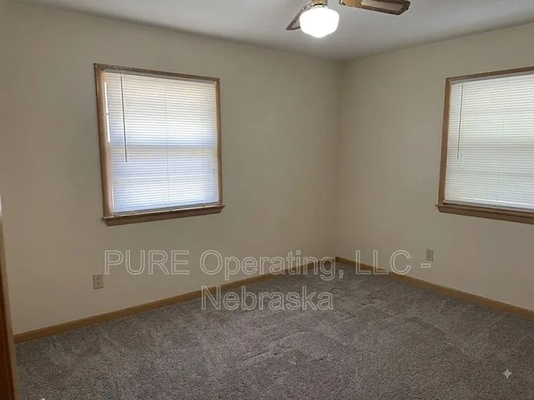 3607 Ernst St — Photo 15
