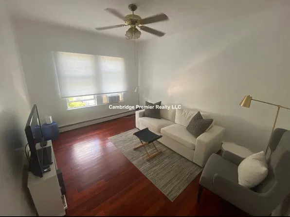 103 Sciarappa St #2, Cambridge, MA 02141