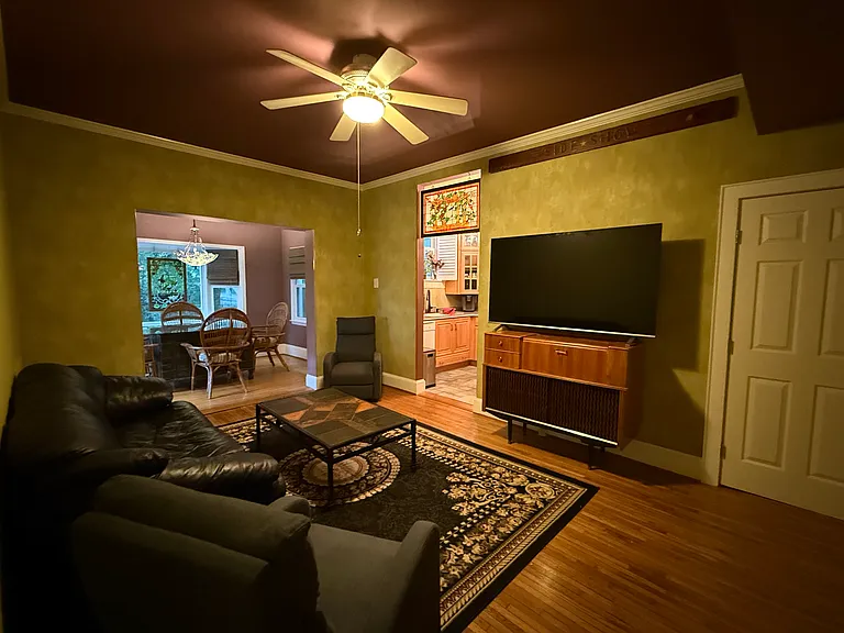 2501 Roswell Ave #102 — Photo 11