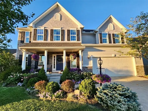 2529 Sunset Maple Dr, Tipp City, OH 45371