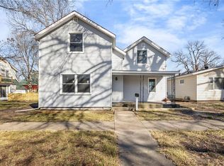 325 S Elm St, Ottawa, KS 66067