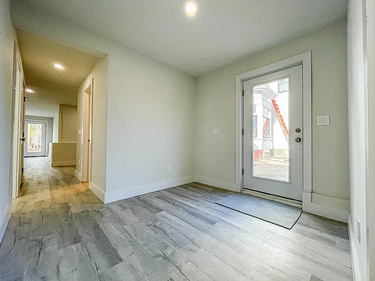 265 Cottage Rd #6 — Photo 28