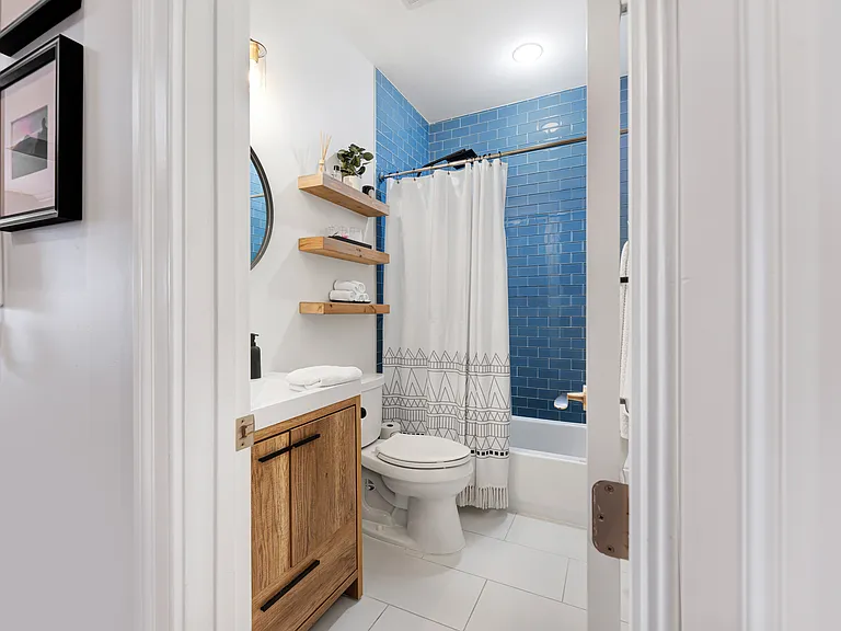 444 M St NW #4 — Photo 11