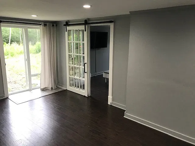 2 bed, 1800 sqft, $1,050 — Photo 3