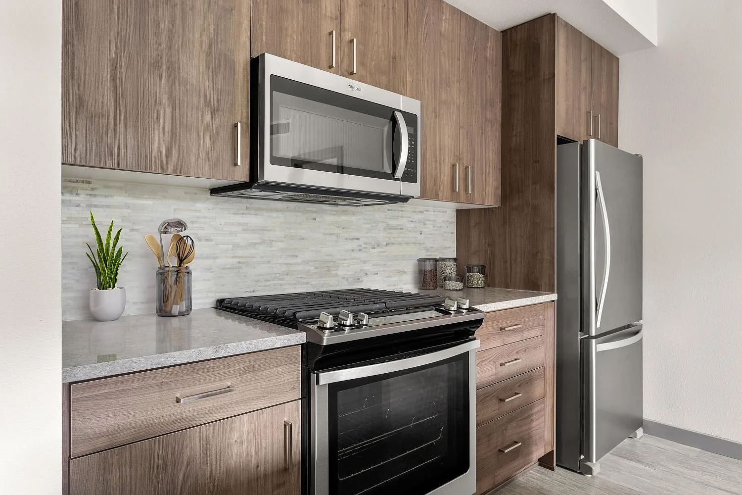Reveal Apartments — Photo 3