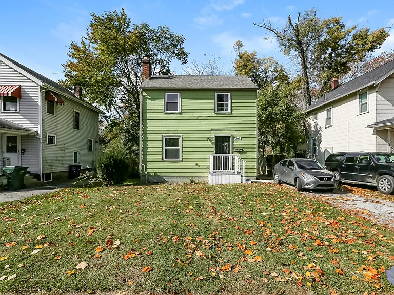 418199_017_front_view_13284524.jpg