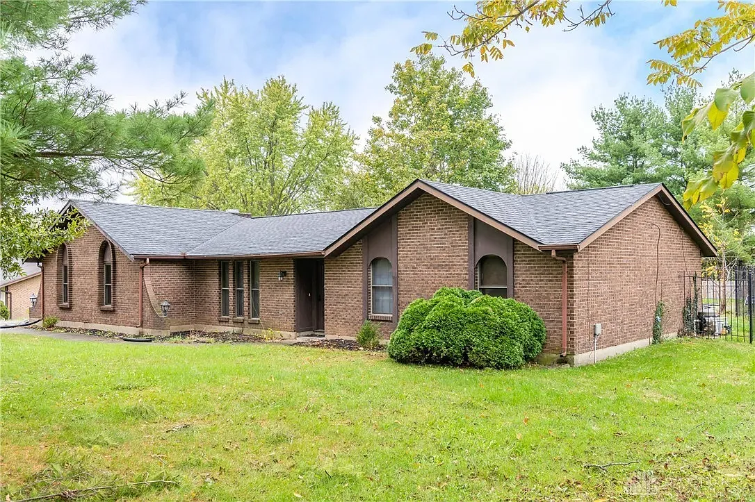 3 bed, 1900 sqft, $2,800 — Photo 3