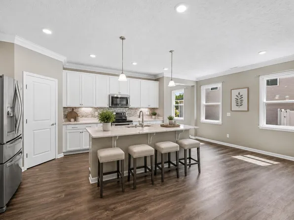 3049 Willow Ranch Dr, Fuquay Varina, NC 27526