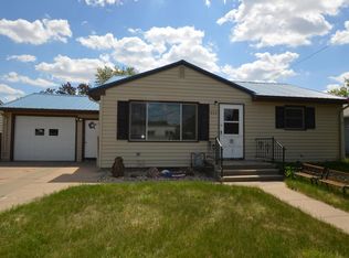 808 14th Ave SE, Aberdeen, SD 57401