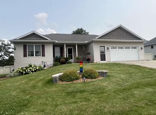 3751 Red Stone Dr, Janesville, WI 53548