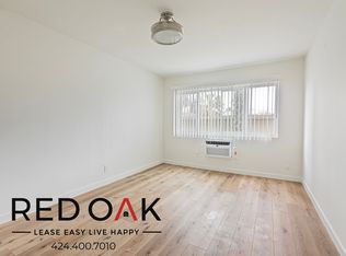 410 & 414 Manhattan Pl #204, Los Angeles, CA 90038